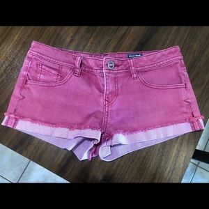 Sound Check - Volcom Shorts